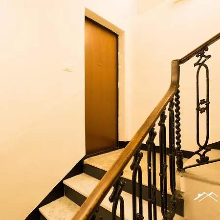 Center 4'|studio|wifi|by Tilo